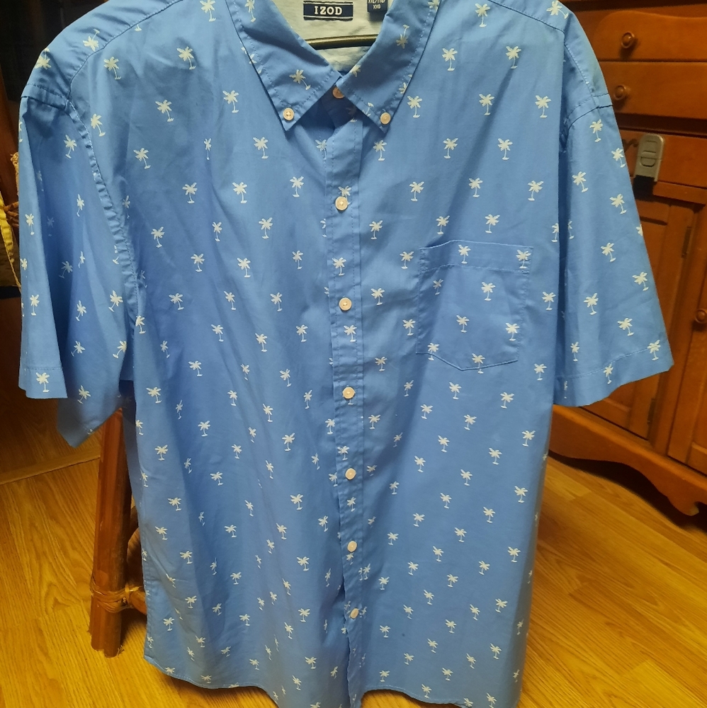 2xl Izod short sleeve button up men's shirt